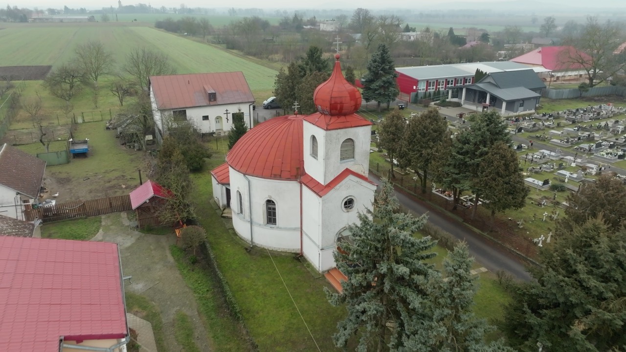 Chrám v Markovciach z výšky
